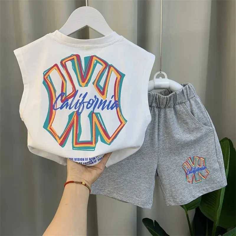 Boys and Baby Cotton Summer Vest Set New Childrens Letter Short Sleeve Tshirt Short Shorts 2Piece Clothing Cool Set C250913