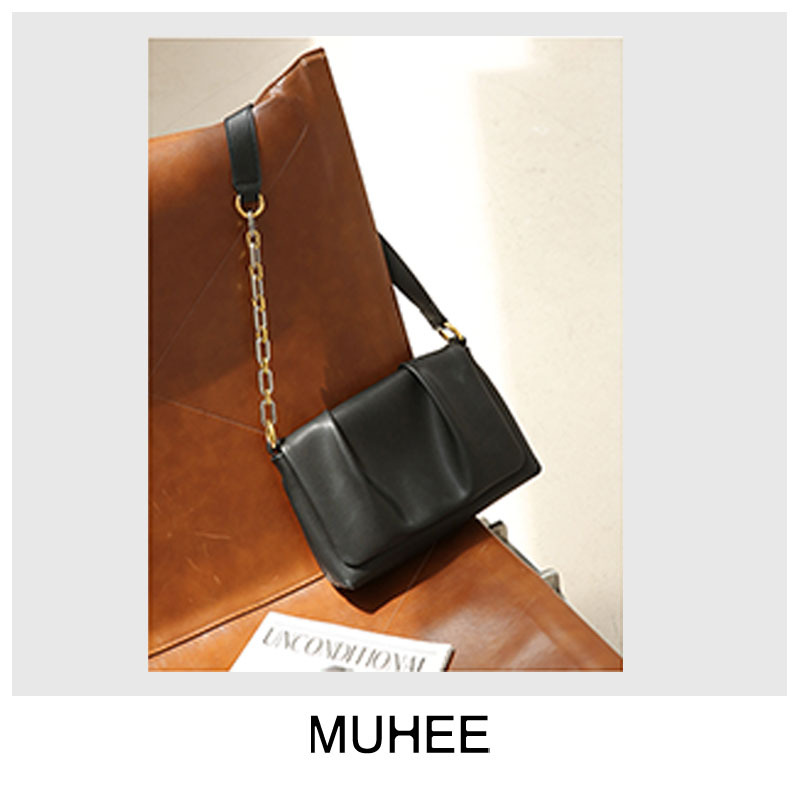 HERONG 2025 new trendy Korean version simple chain bag, fashionable single shoulder women's bag, niche design, crossbody pleated cloud bag