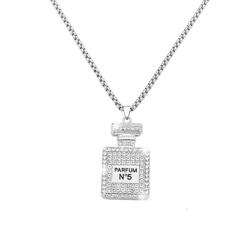 Full Dia Perfume Bottle Necklace for Women, Internet Celebrity Ins Trend, Hollow Pendant, Fashionable and Unique Sweater Chain, Sweatshirt Chain Acces