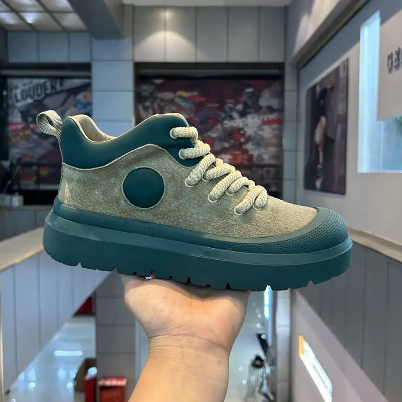 High-top men's in 2025 new breathable canvas shoes, men's lace-up thick-soled sporty casual board shoes, men's retro fashion trend, simple and versatile free shipping