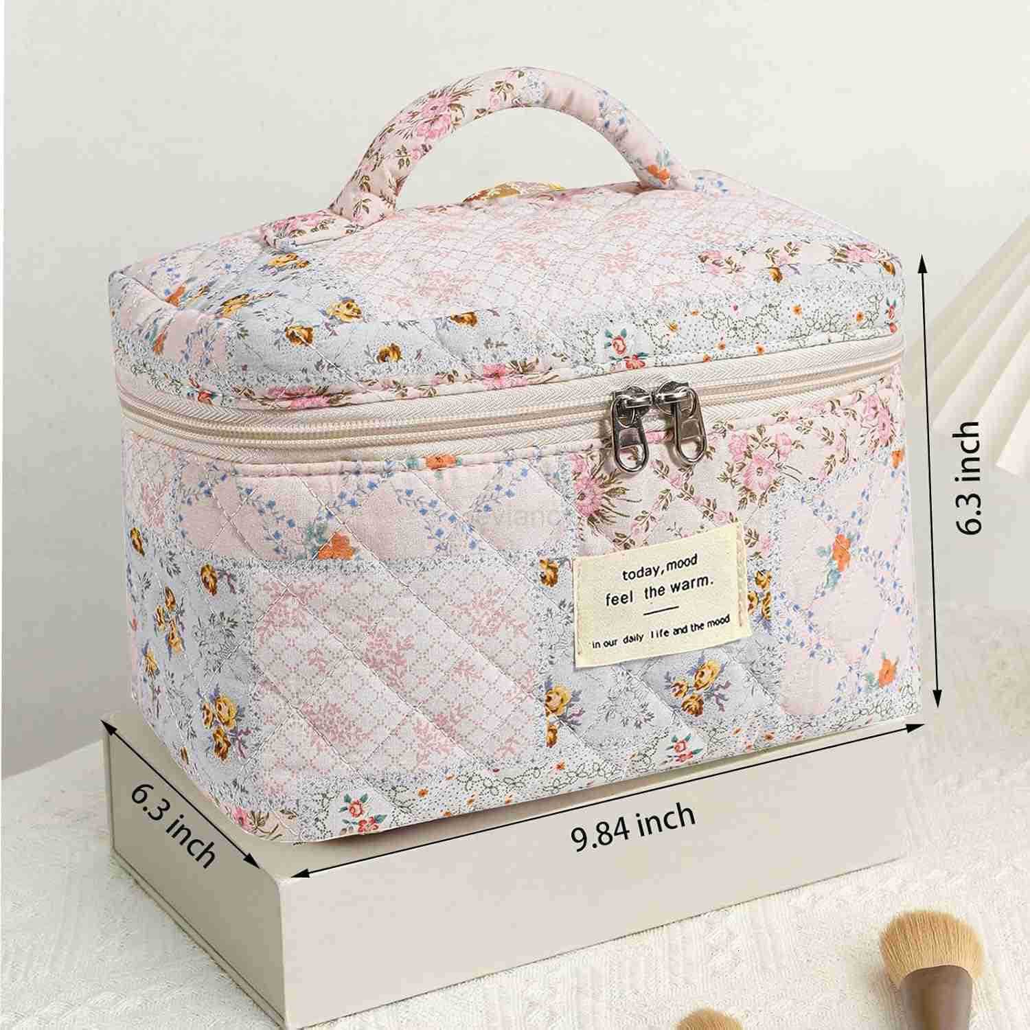 Makeup Bag Large Capacity Cute Cosmetic Bags for Women Floral Coquette Aesthetic Patchwork Travel Toiletry Make Up Organizer BagW250913