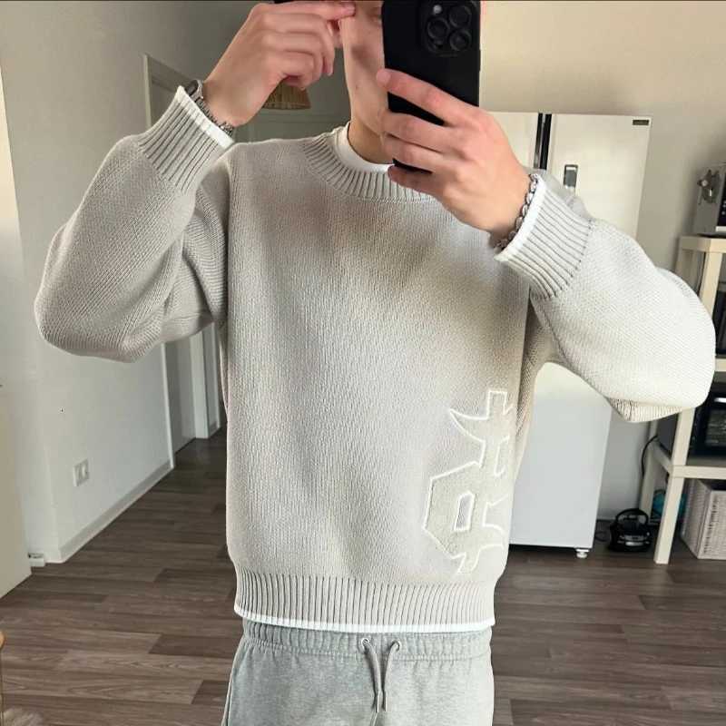 Y2K Round Neck Gray Knitted Sweater New Popular Symbol Pattern Retro Harajuku Pullover Autumn Winter Warm Boxy Mens Clothing W250905
