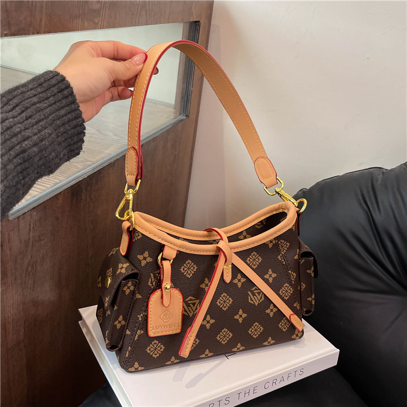 Free Shipping 2025 New Premium Tote Bag for Women Versatile Top Handle Casual Chic Retro Print Shoulder Crossbody Bag