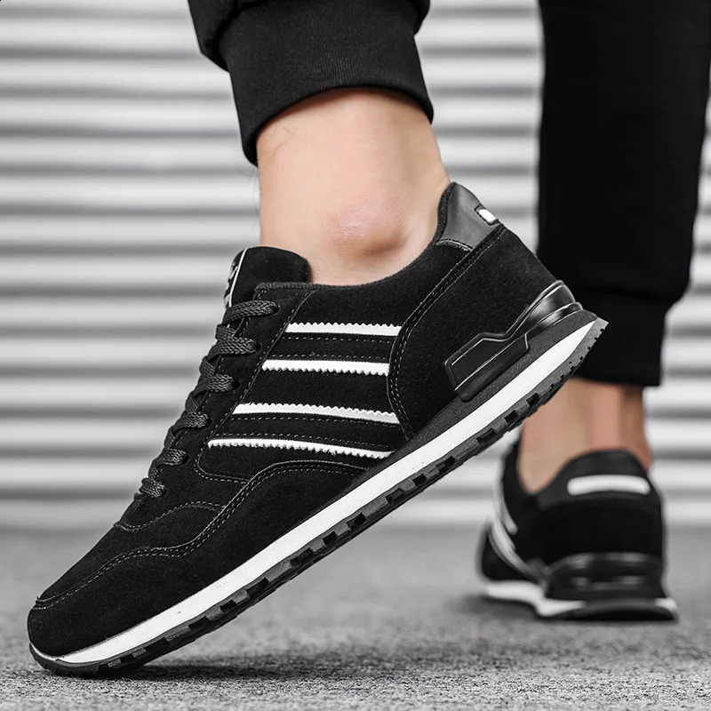 Artificial Leather Men Causal Shoes Male Spring Casual Light Sneakers Lacup Flats Breathable Outdoors Sapato 250912