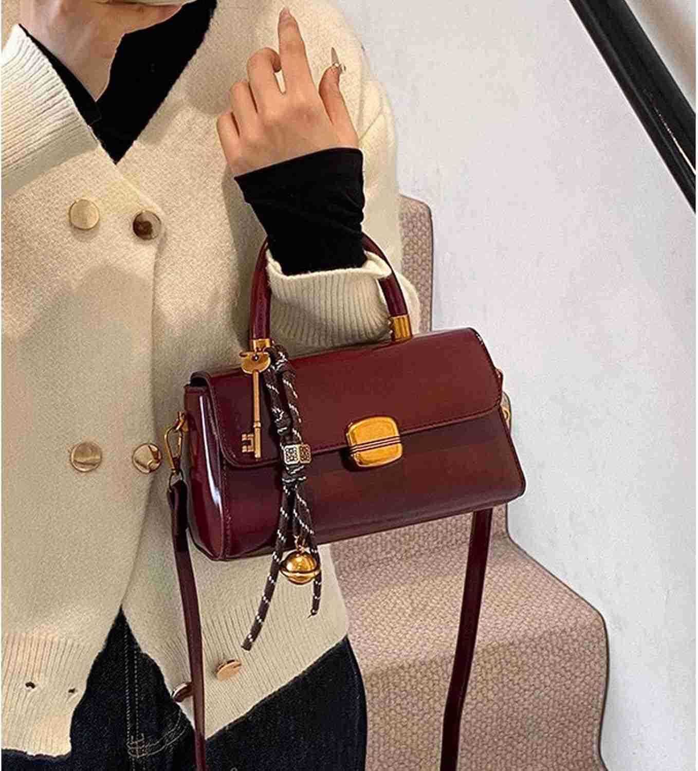 Shoulder Bags Retro Classic Purse Clutch Shoulder Simple HandBag with Zipper Closure Crossbody for WomenW250913
