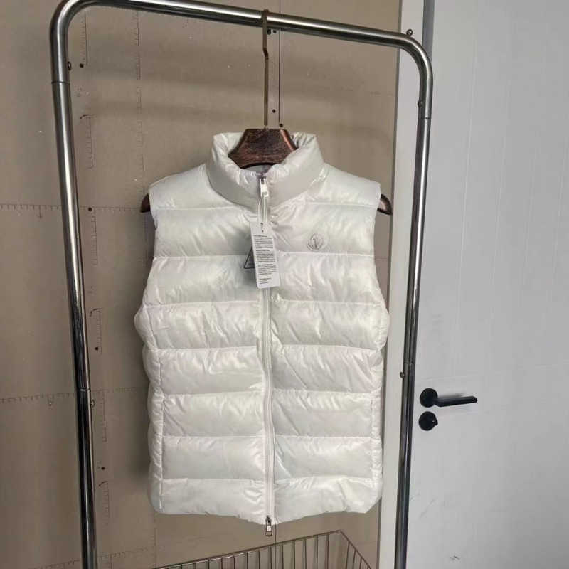 Winter 2025 New Style Sleeveless Puffer Jacket Standing Collar Lightweight And Warm Men's And Women's Vest Short Jacket T250913