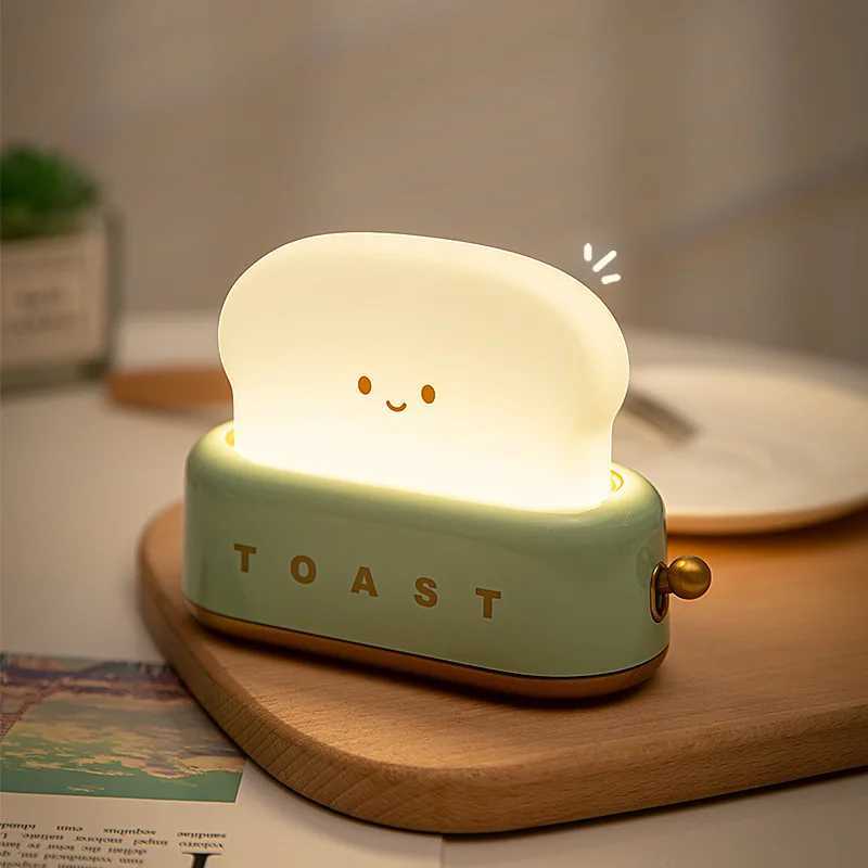 Cute Toast Night Light Small Table Lamp Bedroom Atmosphere Cute Creative Light for Birthday Gift Bedroom Decor C250913