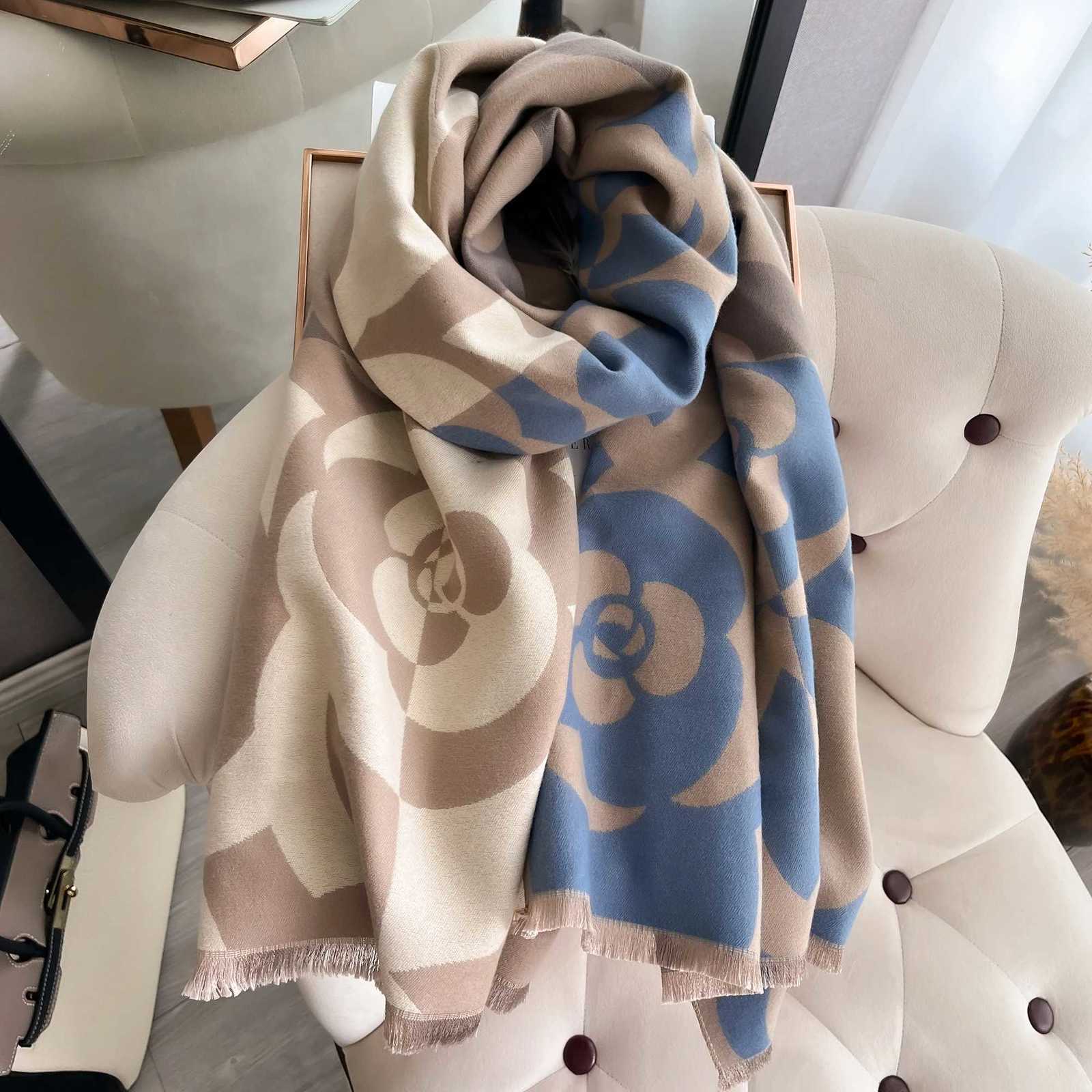 Designer Latest Autumn Winter Luxury lia Design Scarf Imitation Cashmere Soft Warm Fringe Pashmina Shawl Bufanda Echarpe Poncho 2024 G250912