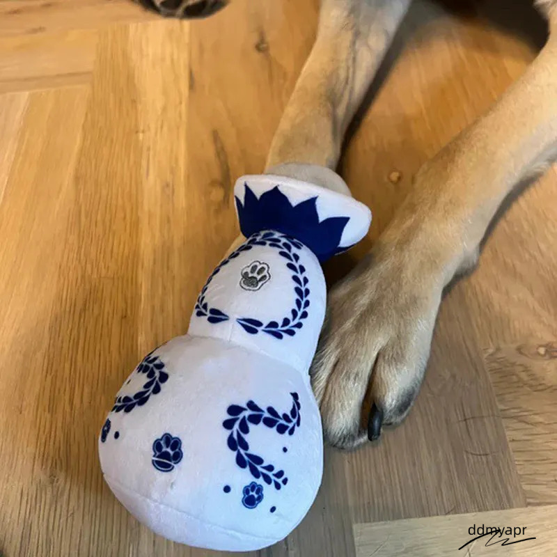 Pet Durable Wine Bottle For Gift Plush Perfume Dog Toys With Squeaky ddmyapr