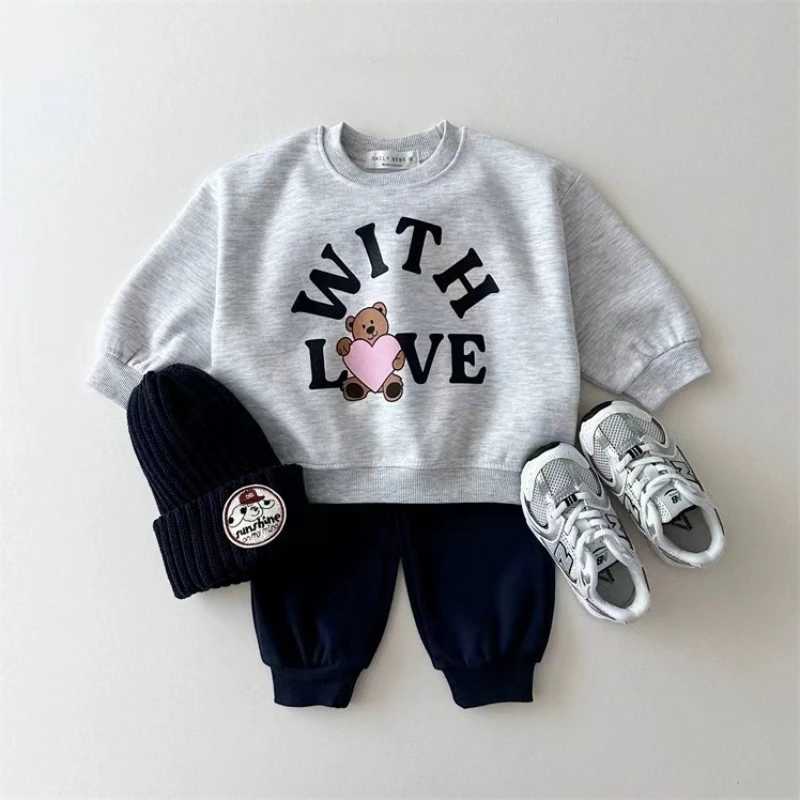 TZ24101 Childrens Spring Autumn Cute Bear Cartoon Pattern Loose Casual Sweatshirt Set TwoPiece Set for Boys And Girls C250913