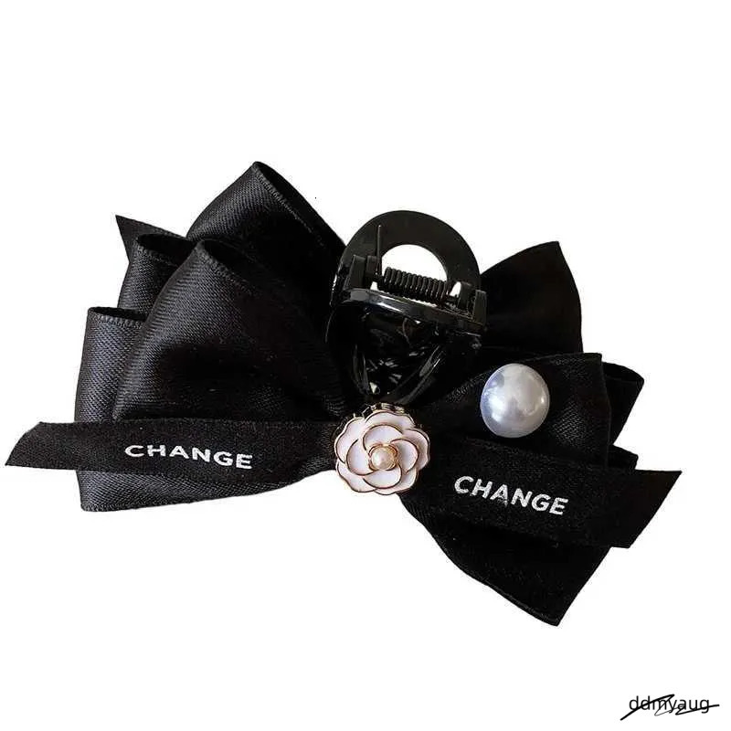 Korean Camellia Flower Pearl Fabric Bow Clips Claw Clamp Elegant Headwear Barrettes Hairpins Hair Accessories Y250808 ddmyAug