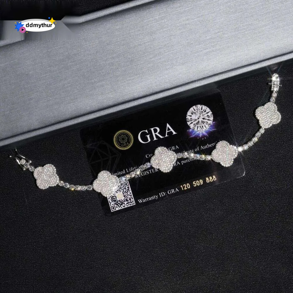 Elegant Four Leaf Clover Tennis Bracelet with Simulated Dias, Fashion Jewelry for Women