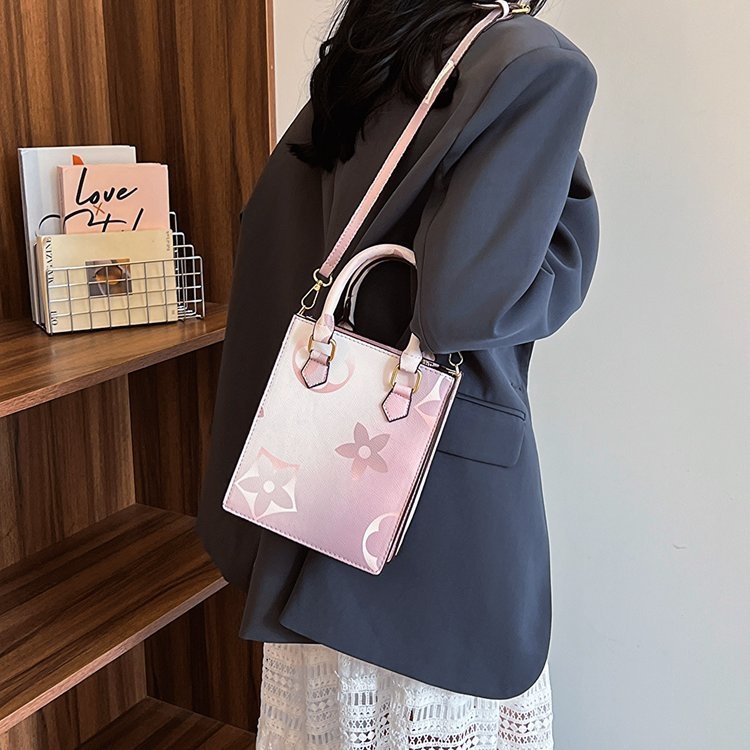 Designer Bags European and American fashion colorful mobile phone Bag 2025 Summer New Style Sweet and versatile shoulder Bag Crossbody bag Free shippi
