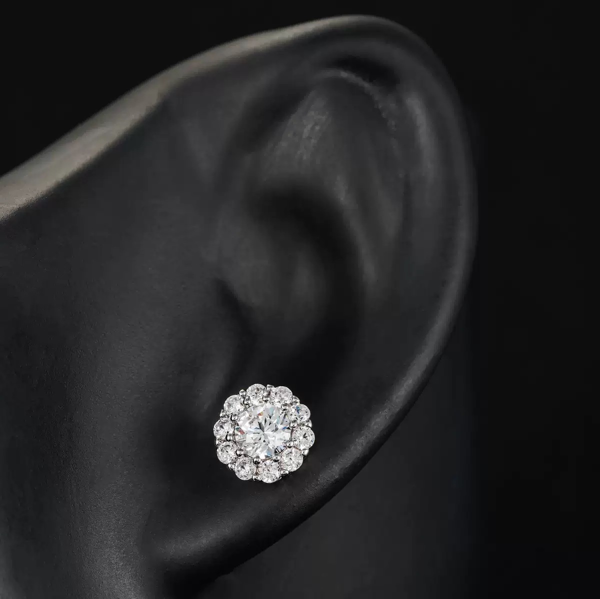 Luxurious 925 Silver Male Accessory Collection Choose from Premium Size Selection With Eye-Catching Iced-Out Flare