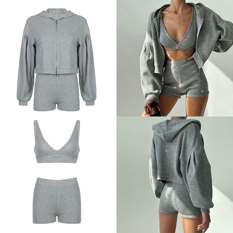 Yoga Sweatshirt Top Sweatshorts Hoodie Three Pcs Set Women Sport Suit Knitted Zipper Hooded Cardigan Sweatshirt V-neck Triangular Cup Chest High
