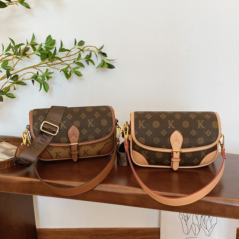 Designer Bag Women's 2025 Chain Strap Underarm Bag - Niche Fashionable Shoulder Crossbody Purse With Free Shipping