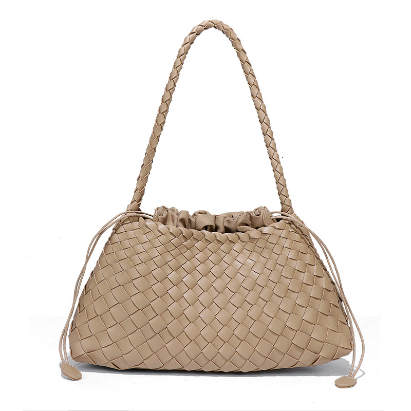 Free Shipping New Hot Selling Single Shoulder Women's Fashionable Woven Bag Retro High-quality Bag Beach Bag Travel Bag Handbag