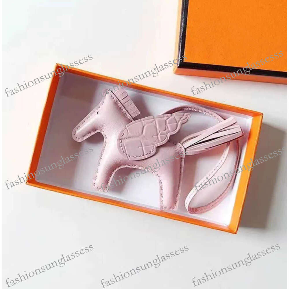 Swift Sheepskin Horse Bag Charm Keychains Paddock Keyring Real Leather Nano Pegasus Pendant Wing Flying Ornament11 Pink 3f9