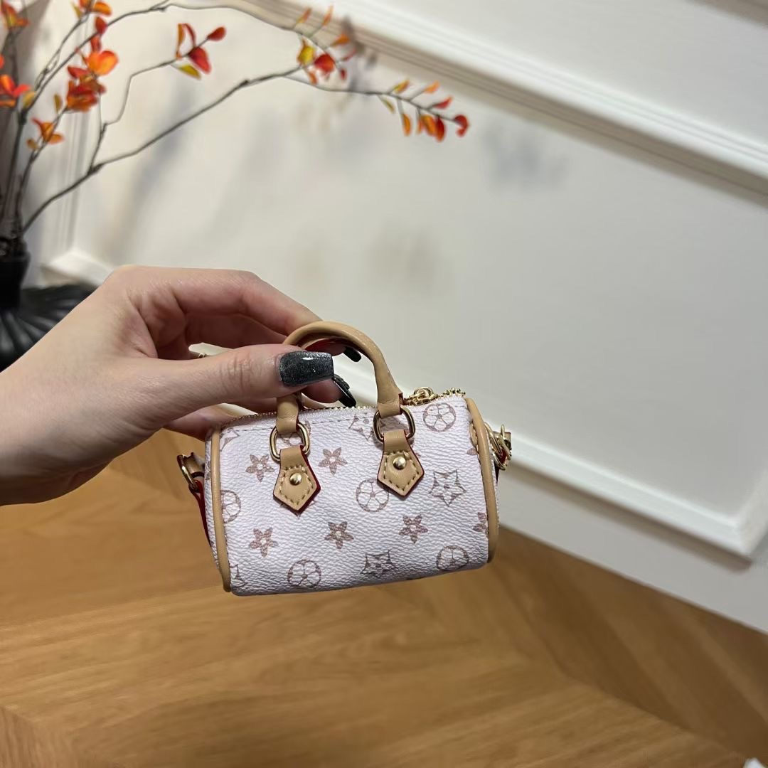 Designer Bags, Mini Pillow Bags, Small pendants, Best-selling bags, pendants, decorations, lipsticks, headphones, cars, keychains, bags, handbags, Fre