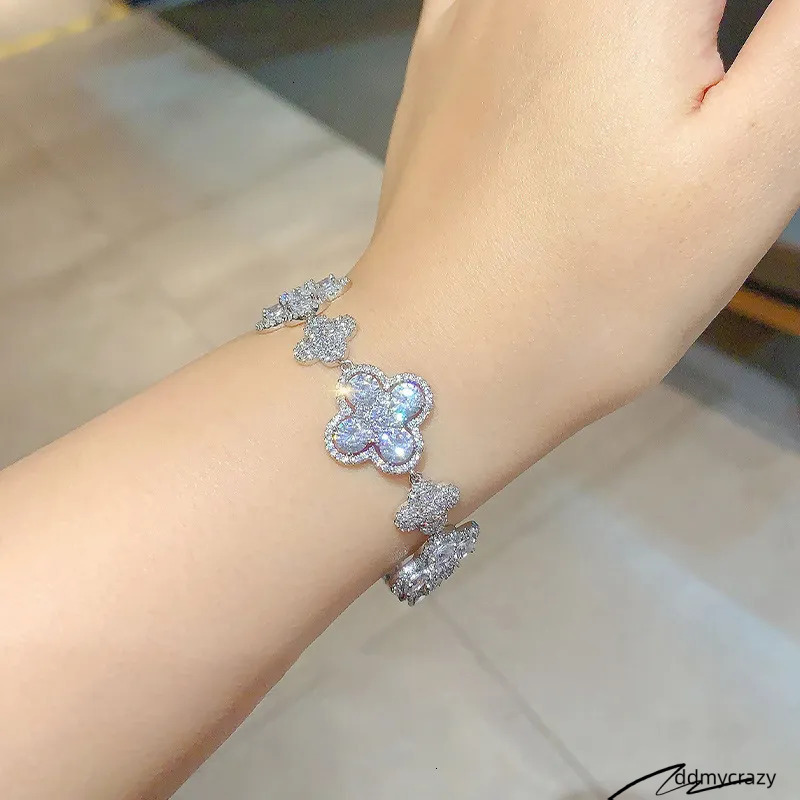 Super Shiny Zircon Hollow Lucky Clover Spring Summer New High-Value Brightening Bracelet Light High-End Feel Women's Jewelry ddmycrazy