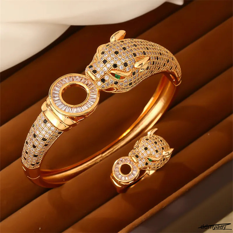 Brand Designer Leopard Jewelry Set Kashi Accessories European And American Style Full Dia Gold-Plated Bracelet Ring Light High-End Fee ddmyDay