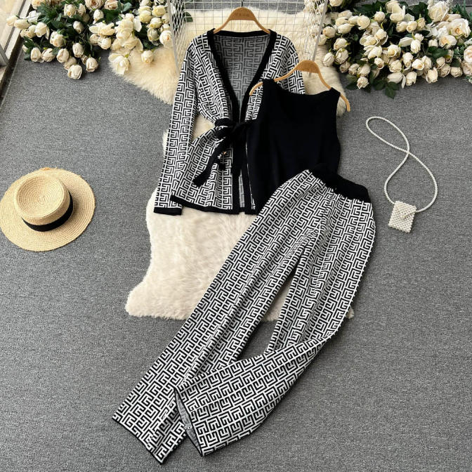 Fashion Set for Womens Autumn and Winter Long Sleeved Round Neck Loose Jacquard Knit Sweater Top three-piece High Waisted Straight Leg Wide Leg Pants