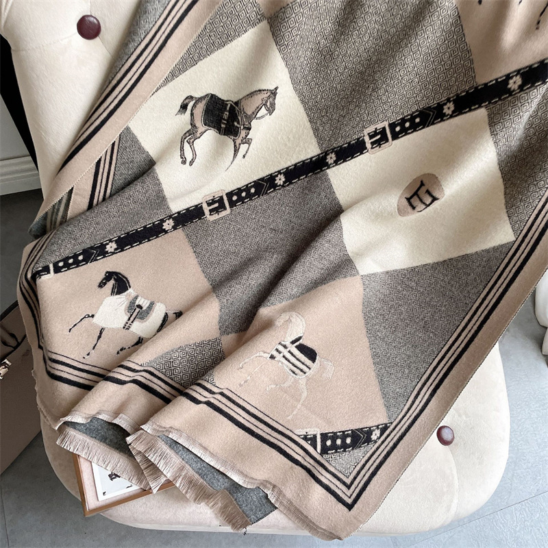 Free shipping designer Scarves light luxury fashion thick same style imitation cashmere warm scarf for womens office air conditioning shawl