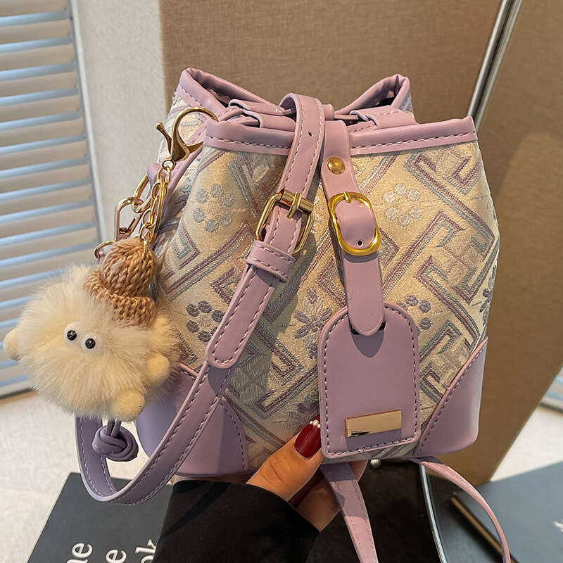 Designer Bag Luxury Shoulder Bag Bag DH Essentials Summer Urban Minimalist Style PU Spliced Bucket Bags Women