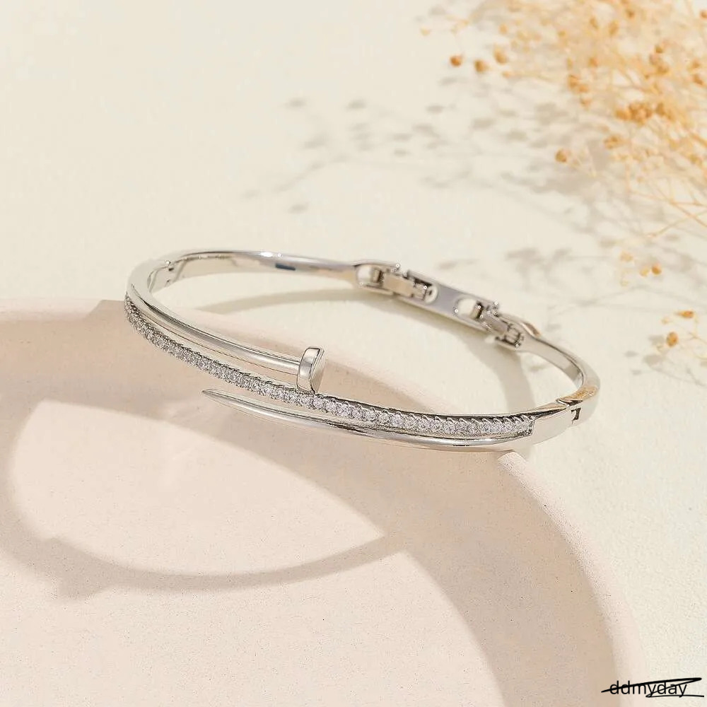 Bracelet Designer Jewelry For Women Creative Fashion With Extendable Clasp Copper Micro Inlaid Zirconia Stud Bracelets Holiday Vacation Gifts ddmyDay