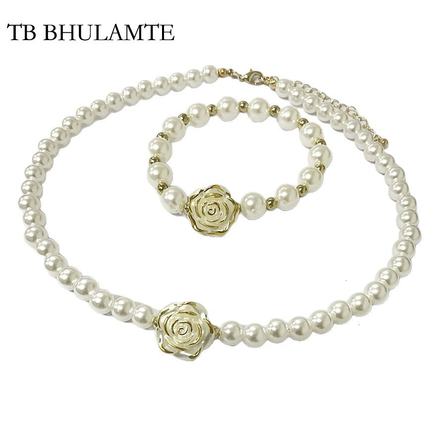 TB BHULAMTE Retro Court Style Luxury Designer Camellia Pearl Necklace Fashionable Niche Accessories Elegant Social Style Bracelet Set Jewelry