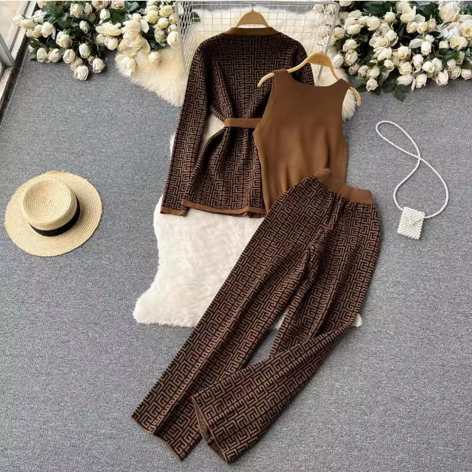 Fashion Set for Womens Autumn and Winter Long Sleeved Round Neck Loose Jacquard Knit Sweater Top three-piece High Waisted Straight Leg Wide Leg Pants