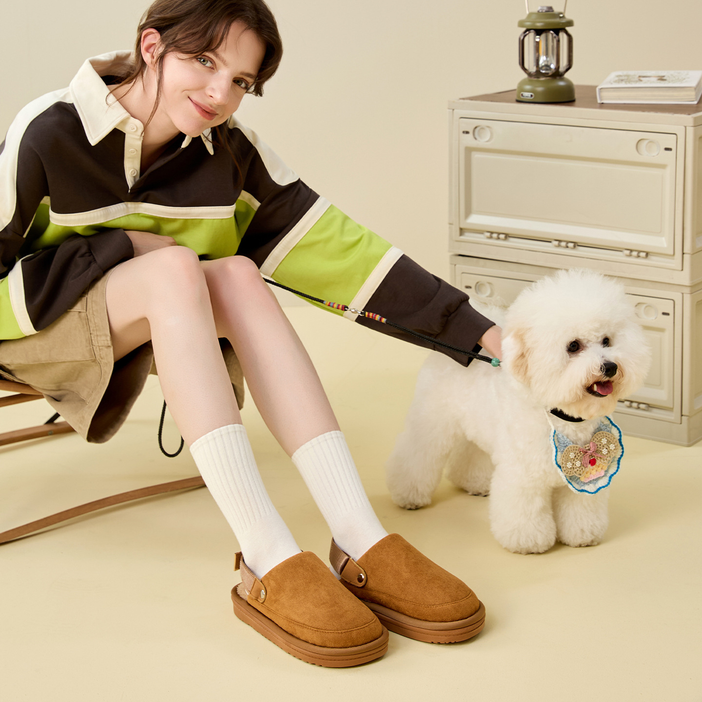 Hot new free shipping designer slippers for womens snow slippers black khaki brown New anti slip and warm simple cotton shoes