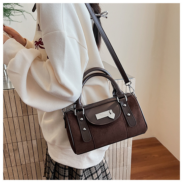 Retro Style Matte Women s Bag New Women s Crossbody Bag Fashionable Autumn New design Designer Bag Women s Shoulder Bag