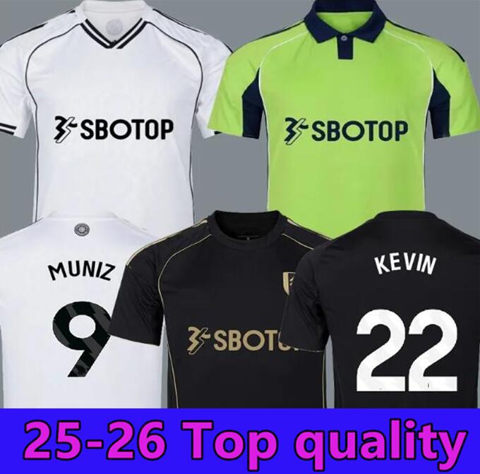 25 26 Smith Rowe Fulham Muniz Kevin Andreas Cairney Raul Maglia Da Calcio Magli…