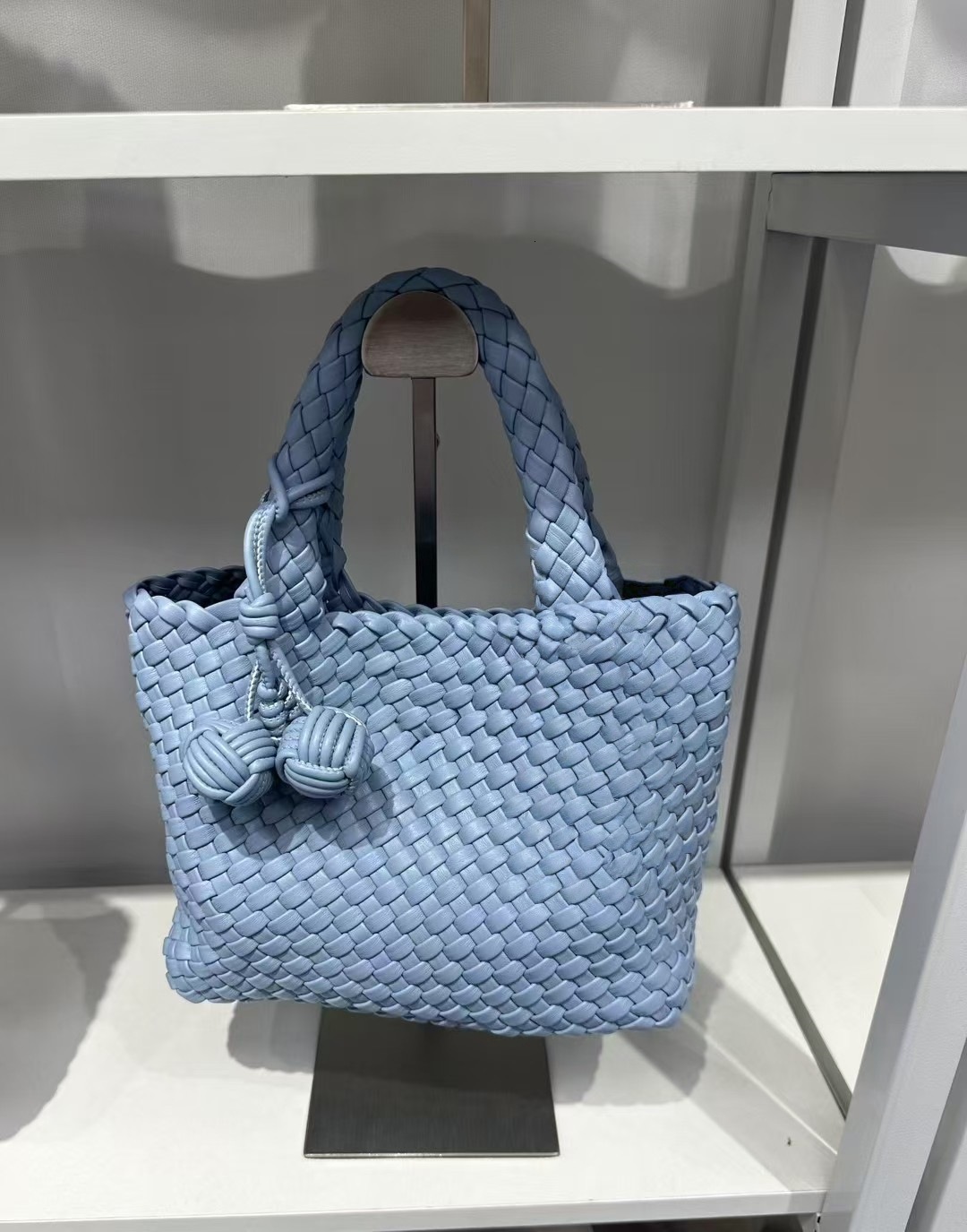 design New Hand Woven PU Women s Shoulder Bag Casual And Fashionable Handheld Bag Autumn New Designer Bag Outdoor Play Solid Color Simple Women s Book