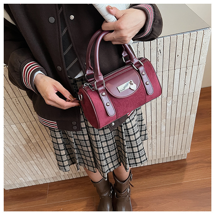Retro Style Matte Women s Bag New Women s Crossbody Bag Fashionable Autumn New design Designer Bag Women s Shoulder Bag