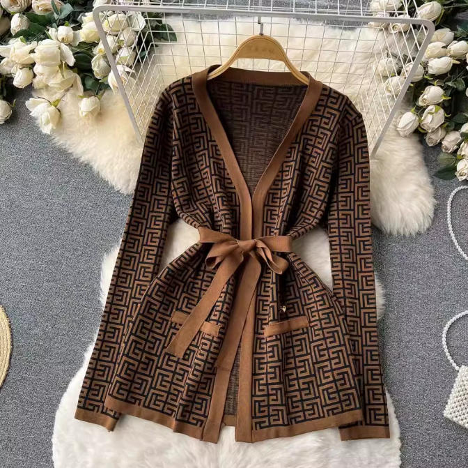 Fashion Set for Womens Autumn and Winter Long Sleeved Round Neck Loose Jacquard Knit Sweater Top three-piece High Waisted Straight Leg Wide Leg Pants
