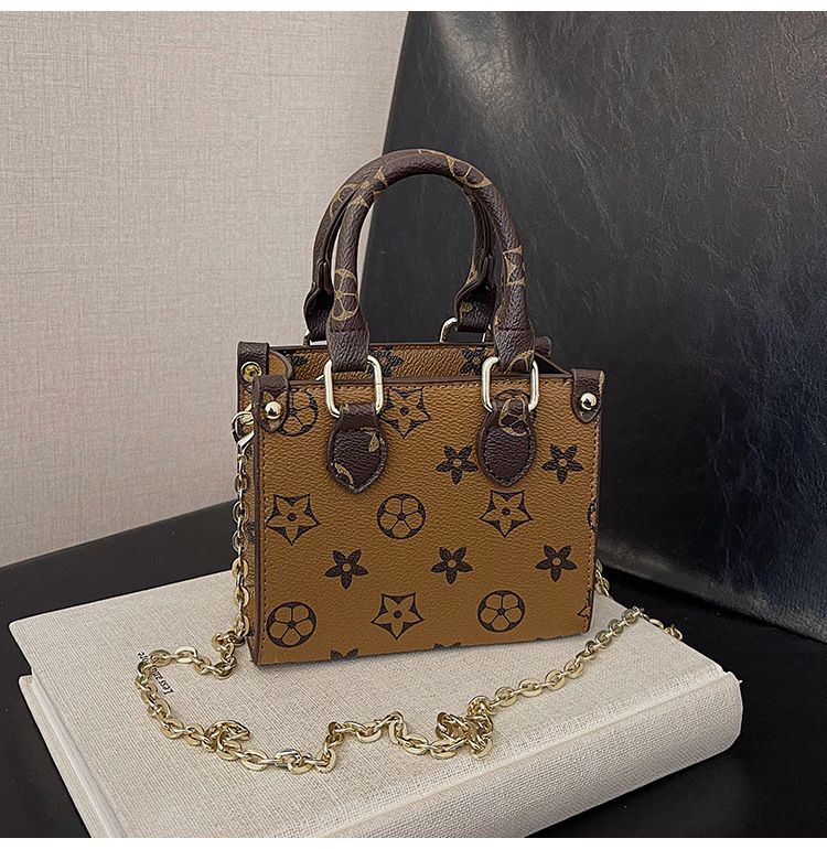 Designer Bag 2025 New Color-Blocking Tote Bag for Women French Style Elegant Small Square Purse Versatile Crossbody Bag for Commute Free Shipping