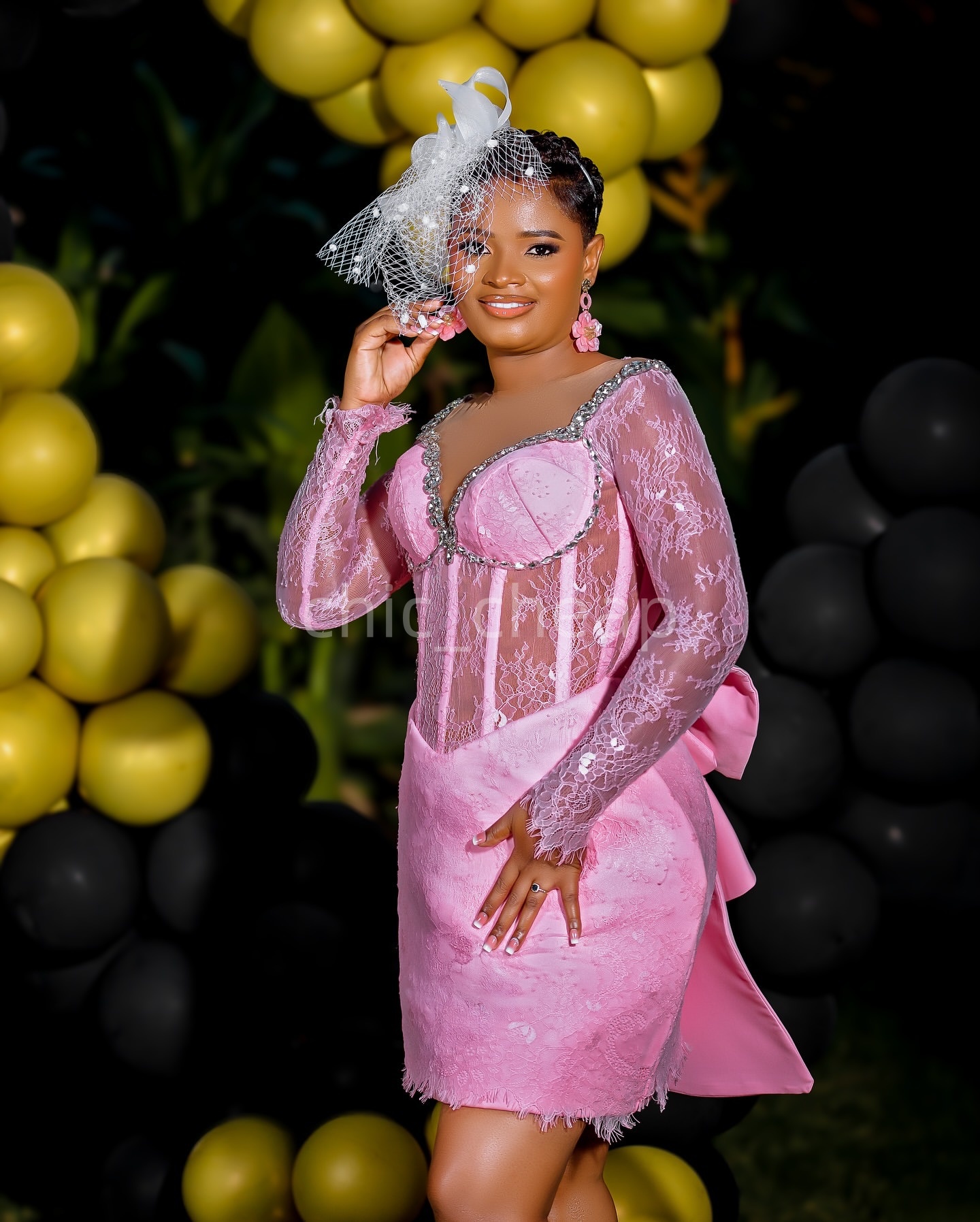 Chic Pink Sheath Cocktail Dress Crystals Sheer Neck Lace Full Sleeves Mini Graduation Homecoming Dresses For Special Occasions Sweetheart Gowns