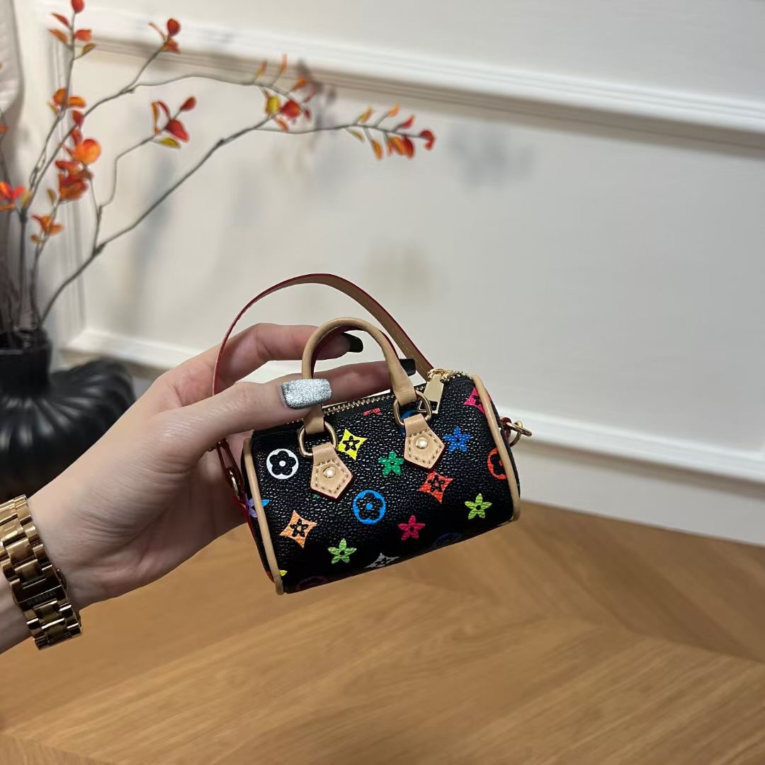 Designer Bags, Mini Pillow Bags, Small pendants, Best-selling bags, pendants, decorations, lipsticks, headphones, cars, keychains, bags, handbags, Fre