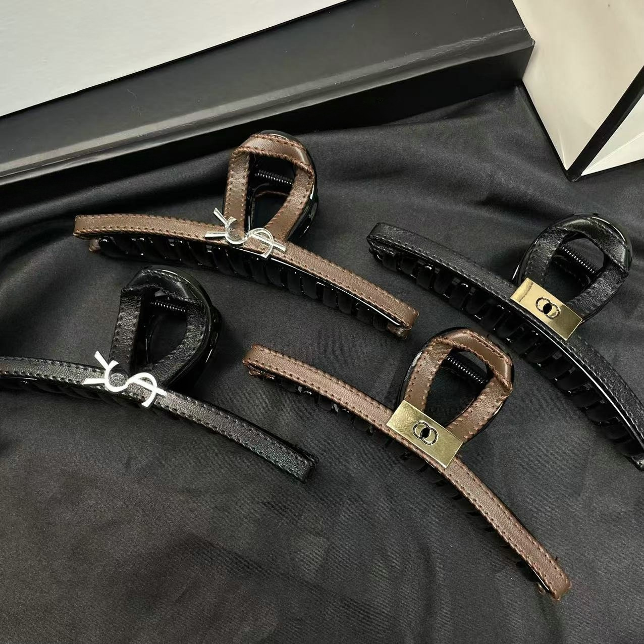 Vintage leather Designer Hair Clip Hairpin Brand Hair Clips Fashion Shark Hairpin Christmas Jewelry Gift