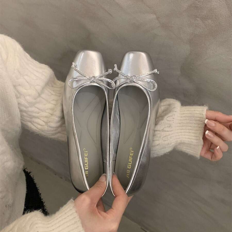 Silver Single Shallow Mouth Bowknot 2025 Spring New French Style Gentle Evening Wind Flat Loafers Women's Shoes