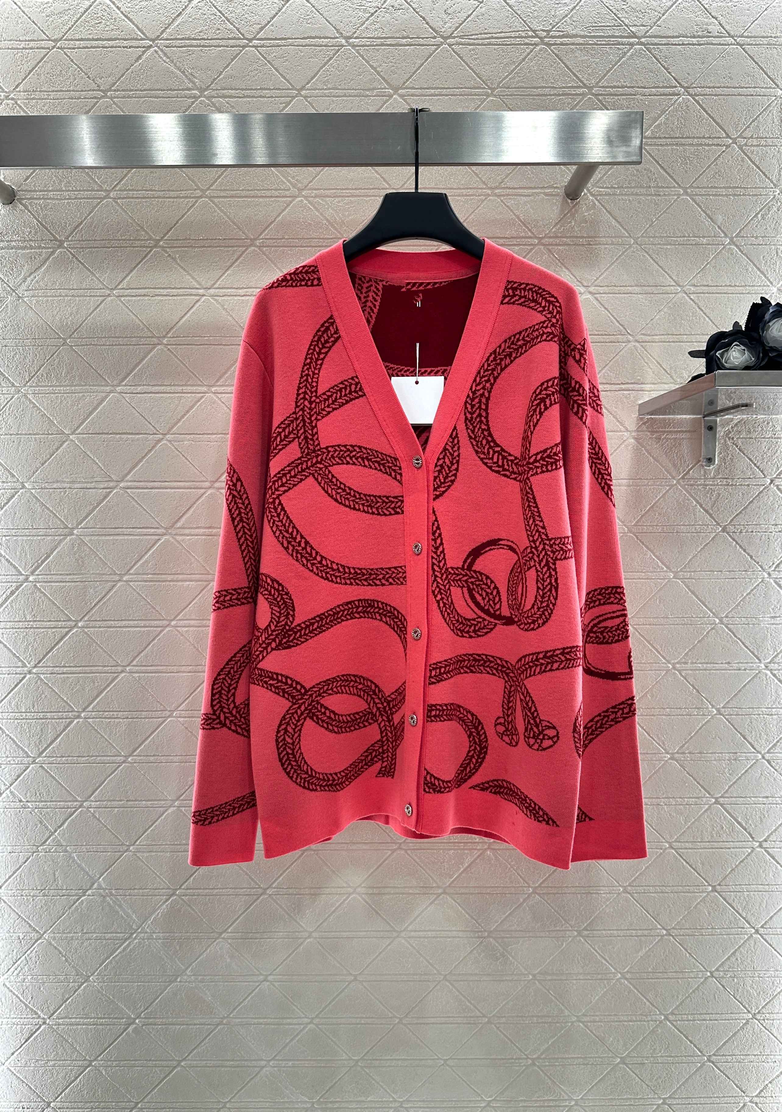 25 autumn/winter collision ribbon chain buckle knitted cardigan