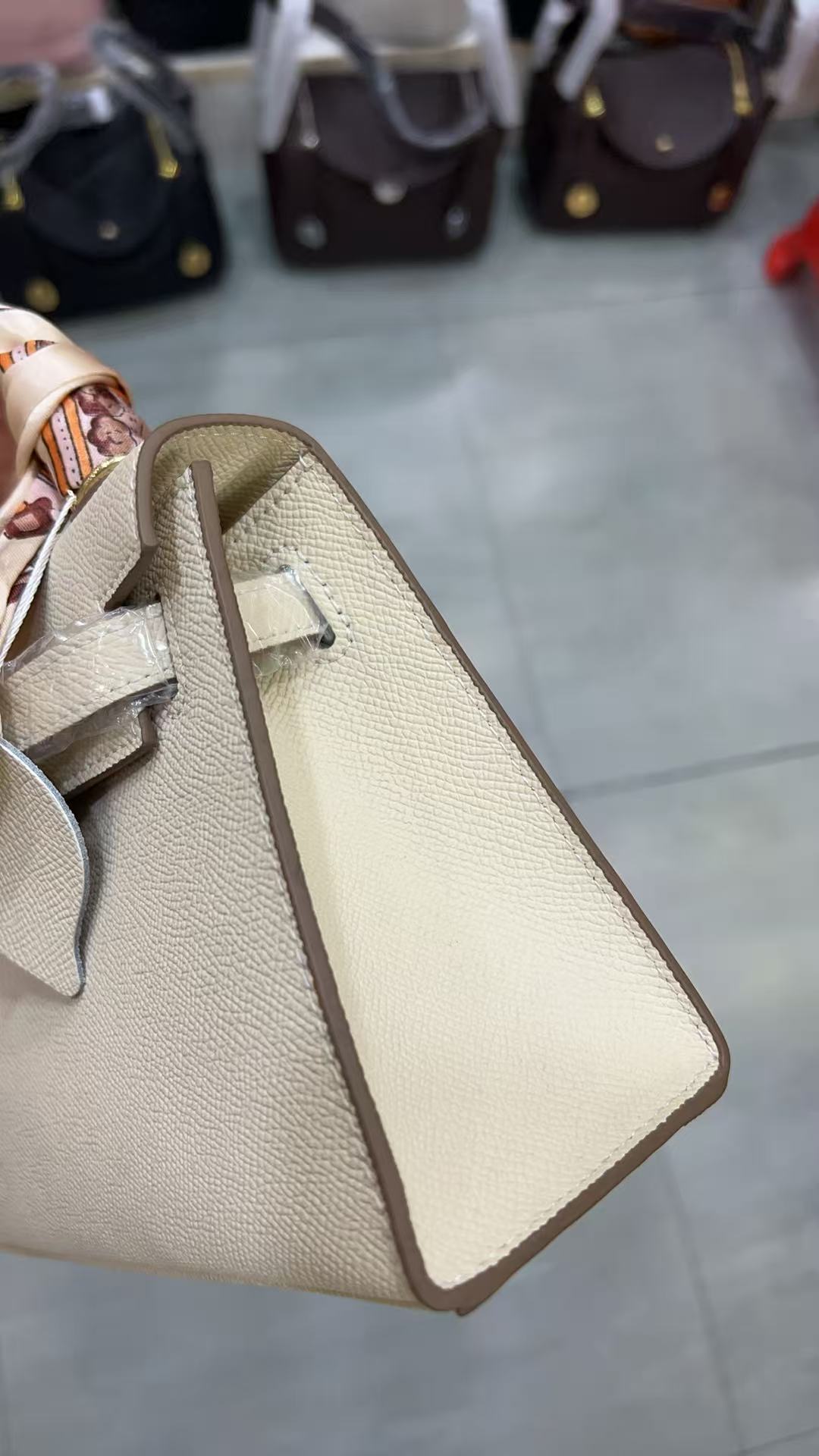 S Womens Designers Bags Handbags Purses Shoulder Crossbody Messenger Cowhide Genuine Leather Fashion Gold High Capacity Tote Graceful Clutch Bag