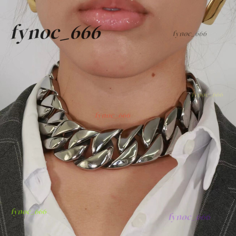 Wholesale Manufacturer Fashion Necklace Jewelry Stainless Steel Heavy Gold Cuban Link Chain Choker Necklace for Women