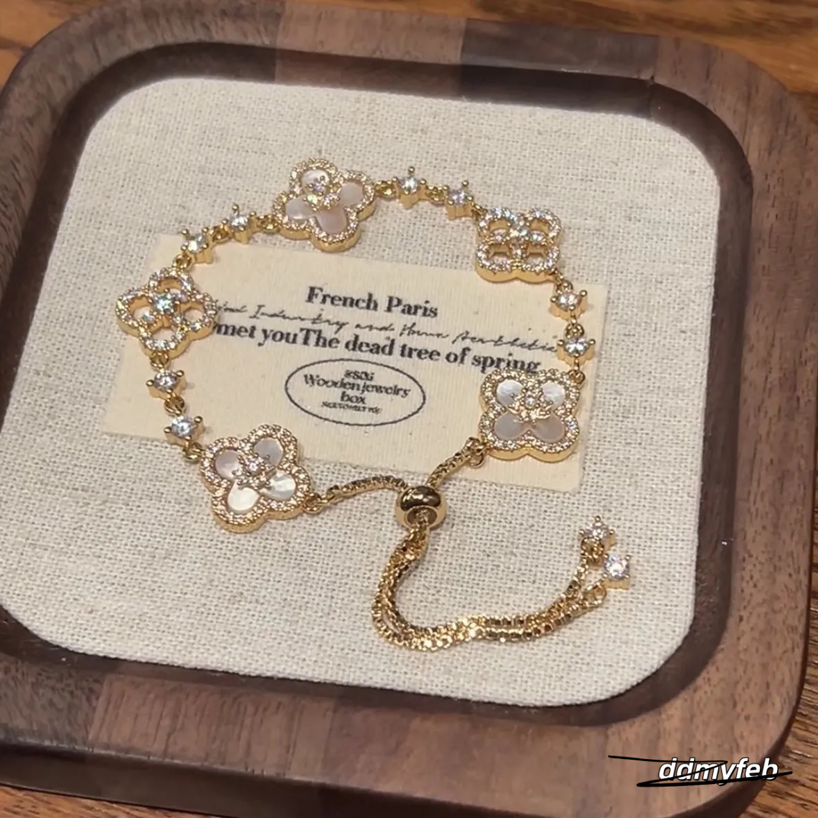 Zircon Rhombus Hollow Flower Bracelet Light High-End Fashion Simple Noble Temperament Jewelry For Women ddmyFeb