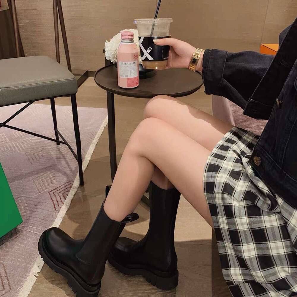 British Style Martin for Women Winter Mid-Calf Thick Sole Fleece-Lined Chelsea Ankle Boots Height Increasing Slimming