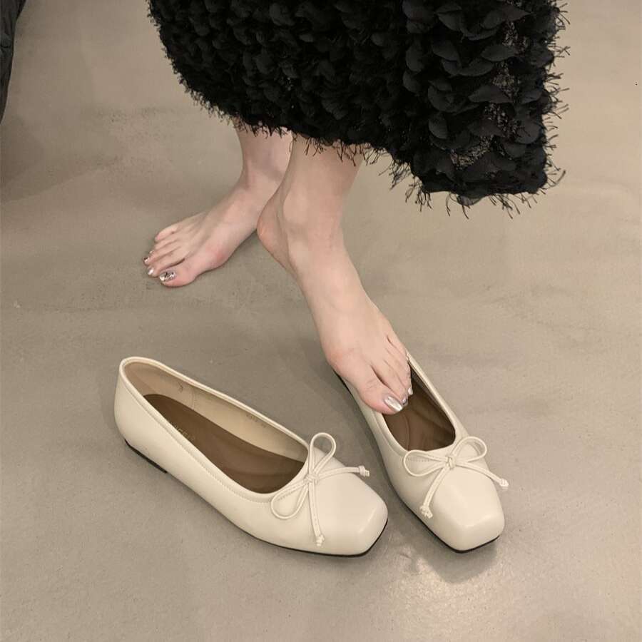 Silver Single Shallow Mouth Bowknot 2025 Spring New French Style Gentle Evening Wind Flat Loafers Women's Shoes