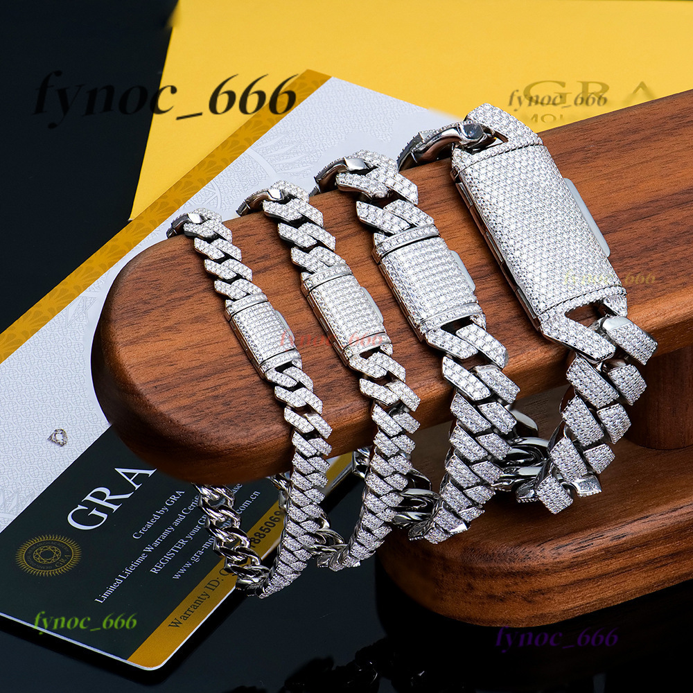 Cuban Chain Mens HipHop Rap Moissanite Bracelet Jewelry Accessory Light Luxury HighEnd Feel