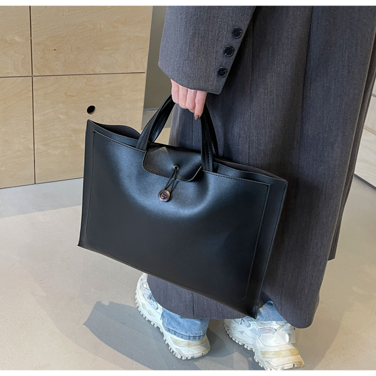 Women s Handbag New Fashion Retro Style design Versatile Commuting Bag Women s Shoulder Bag Autumn New Designer Bag Large Capacity Briefcase